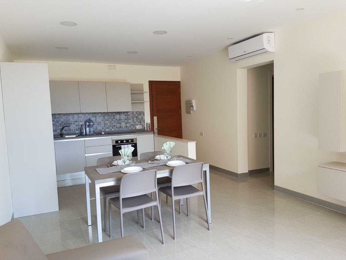 Fort Cambray Apartment With Spectacular Sea Views Mgarr Exteriör bild