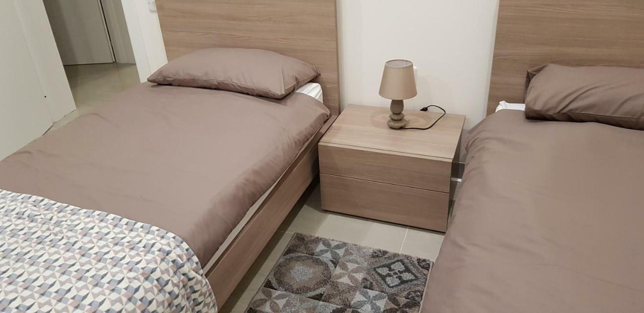 Fort Cambray Apartment With Spectacular Sea Views Mgarr Exteriör bild